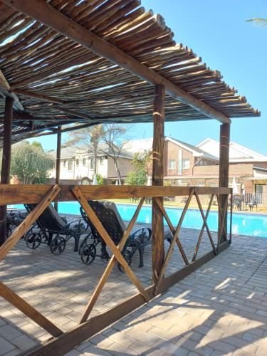 Bazén v ubytování Qurtuba Hotel and Spa nebo v jeho okolí