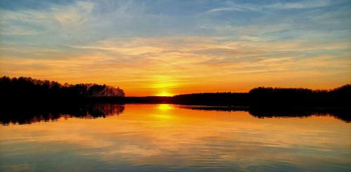 Fotografie z fotogalerie ubytování Domek nad jeziorem - Mazur House v destinaci Ostróda