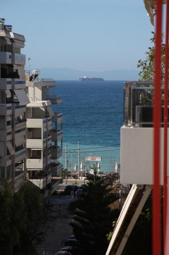 Edem Beach Apartment with Sea View by Athenian Homes