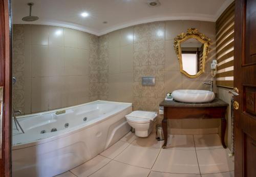 Koupelna v ubytování Valdivia Hotel Sultanahmet