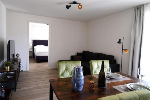 Postel nebo postele na pokoji v ubytování Ferienwohnung Grünegg