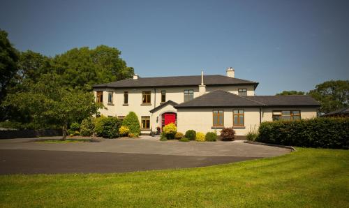 Gallery image of Cahergal Farmhouse B&B in Newmarket on Fergus