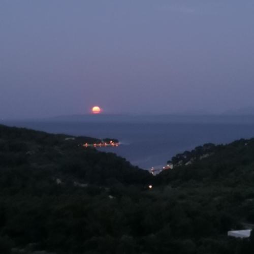 a view of the ocean at night at Wiew in Selca