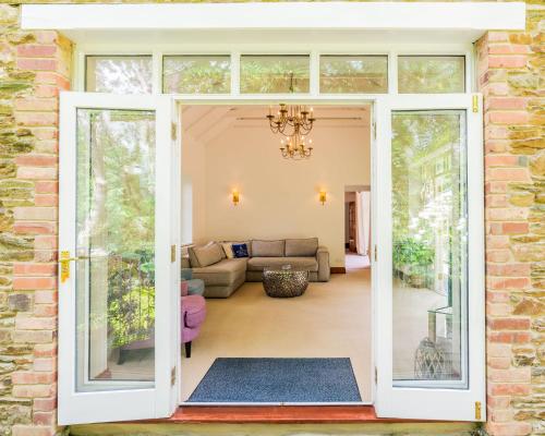 Gallery image of The Old Coach House Salcombe in Salcombe