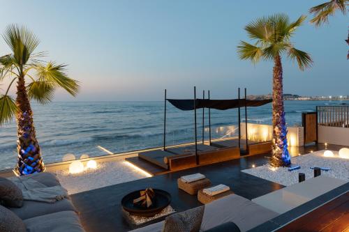 Casa Negro - The Essence of Beachfront Living
