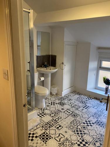 Imagen de la galería de Number 19 Guest House - Self Check In - Under 4 Miles from Barrow In Furness, en Dalton-in-Furness