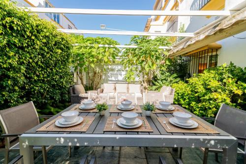 Casa la Concha - Marbellamar Beach Townhouse by Finest Rentals