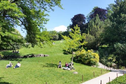 SUPERBE DUPLEX avec JARDIN PARTAGE à PARIS MENILMONTANT