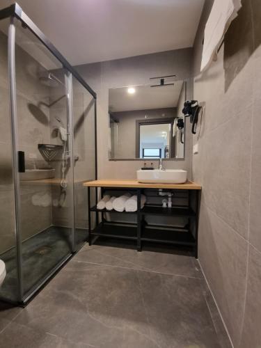 Koupelna v ubytování Kabialde Apartamentuak