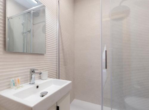Spacious doubleroom apartment at Sants