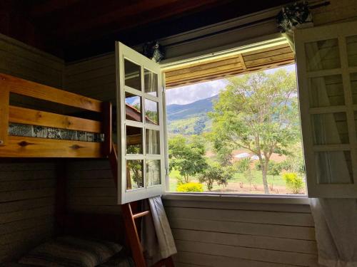 Pemandangan gunung umum atau pemandangan gunung yang diambil dari lodge