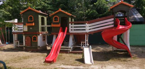 Herní místnost nebo prostor pro děti v ubytování Pod Filarami Pobierowo