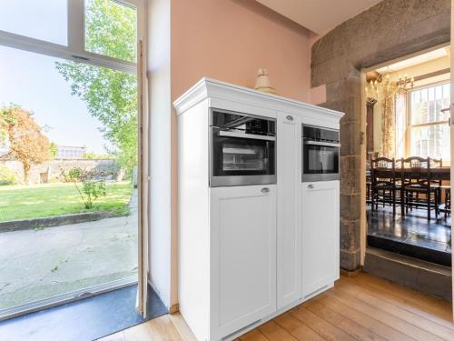 Η κουζίνα ή μικρή κουζίνα στο Cozy Comfort in Cerfontaine