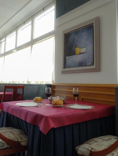 Фотография из галереи Hotel Azuqueca в городе Асукека-де-Энарес