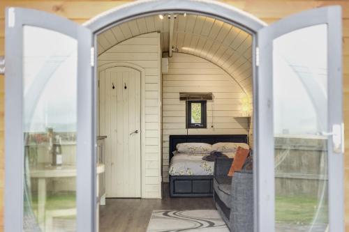 Corndon Pod – Photos 2