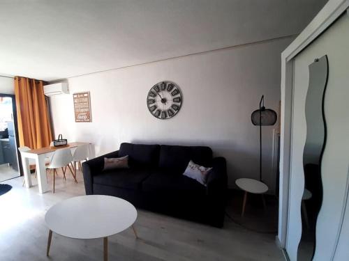 Posedenie v ubytovaní Appartement à Fréjus
