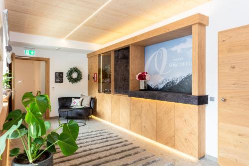 TV a/nebo společenská místnost v ubytování Feriengut Ottacherhof - Active Family Holiday in central Hollersbach
