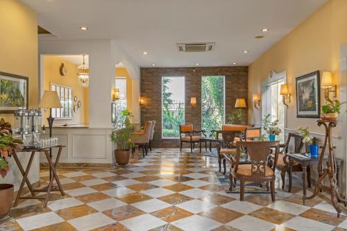 The Manor Kashipur by Leisure Hotelsにあるシーティングエリア