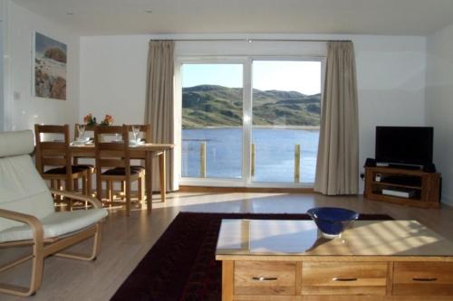 Loch Cottage – Photos 3