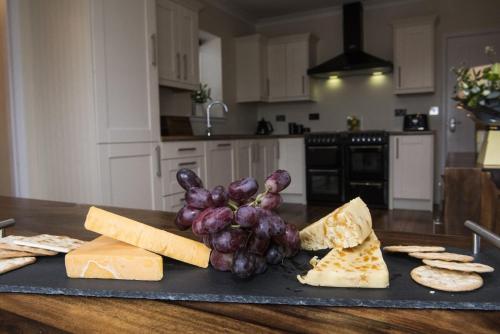 Una cocina o cocineta en Dunraven
