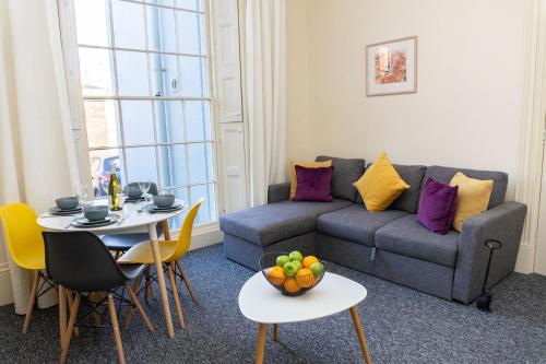 Imagem da galeria de K Suites - Montpellier Apartments em Cheltenham