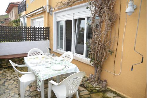 Bajo con jardin en suances a 2 min de la playa