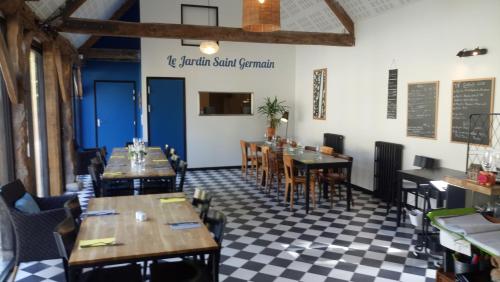Ресторан / где поесть в Le Jardin Saint Germain Lodges and Events