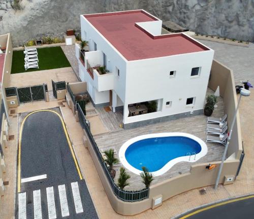 Luxury Villa Masca private heated pool Free Car except Christmas