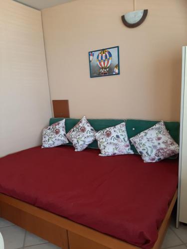Posteľ alebo postele v izbe v ubytovaní Comfy Apartment near the Sea