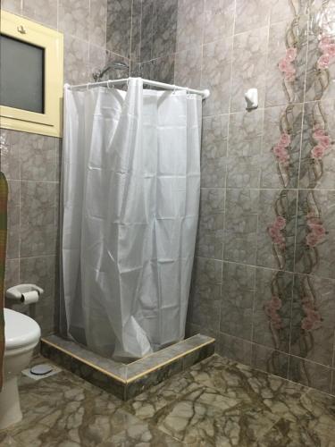 Koupelna v ubytování El Kasr Marsa Matruh