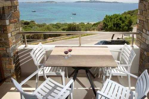 Gallery image of PANORAMA ROOM APARTMENs in Ouranoupoli