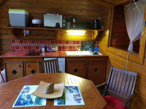Dapur atau dapur kecil di La Creolina