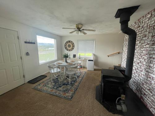 Gallery image of Callie's Cottage in Hatch