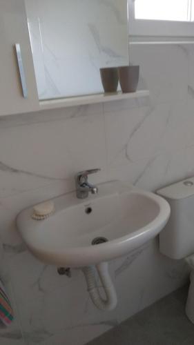 Imagen de la galería de Apartmani Scepanovic, en Sutomore