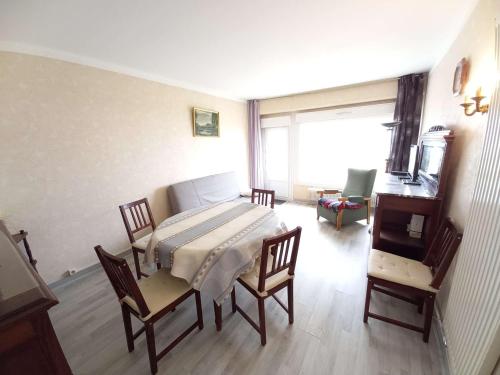 Appartement Front de Mer avec Terrasse - 2 Chambres, Animaux Acceptés - FR-1-674-16