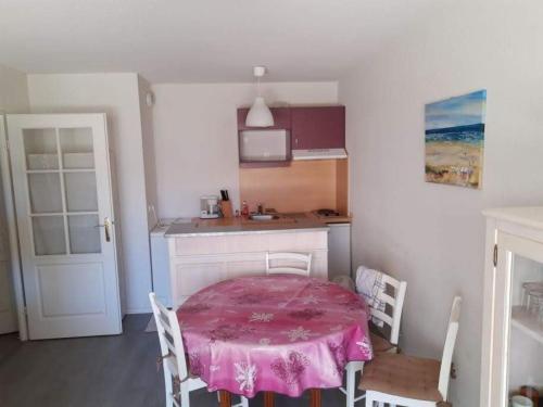 Appartement RDC avec Terrasse, Jardin et Accès Plage - Capacité 4 Pers, Animaux et Fumeurs Non Admis - FR-1-674-4