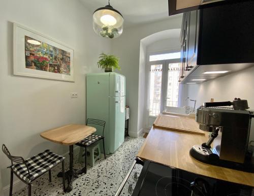 Kuchyňa alebo kuchynka v ubytovaní Le Maréchal