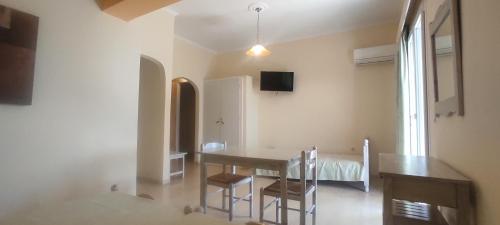 Gallery image of Logan's Beach Hotel in Nydri