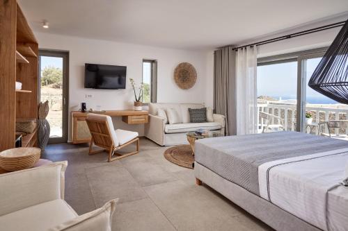 Foto dalla galleria di Ionic Suites a Super Paradise Beach