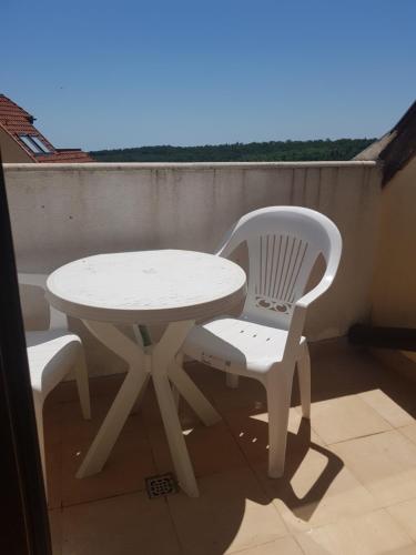 Μπαλκόνι ή βεράντα στο CarolMike Oasis Beach Apartment Kamchia Reserve