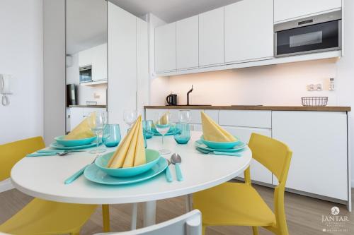 Posesja Kapitańska Grzybowo by Jantar Apartamenty Kołobrzeg