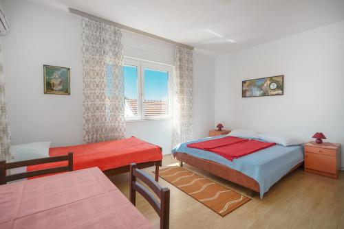 Apartments and Rooms Josipa