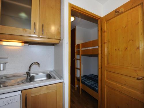 Studio confortable avec balcon, départ skis aux pieds - FR-1-344-539