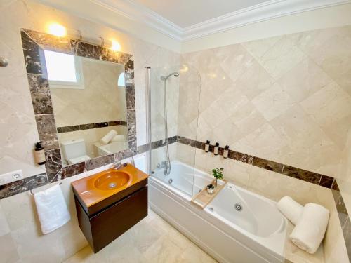Luxury Villa San Borondón private heated pool Free Car except Christmas