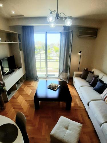 King George Sqr apt