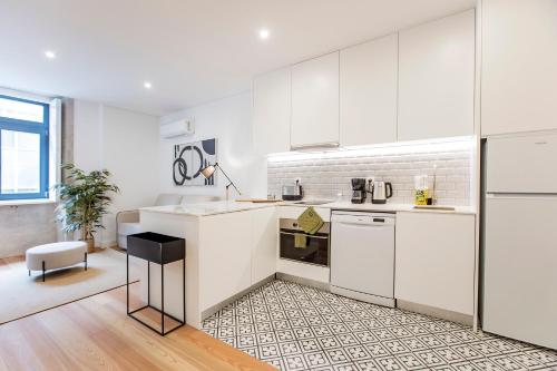Downtown Wonder Flat w/ AC by LovelyStay