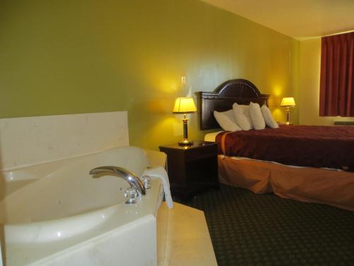 Fotografie z fotogalerie ubytování Americas Best Value Inn & Suites Hempstead v destinaci Hempstead