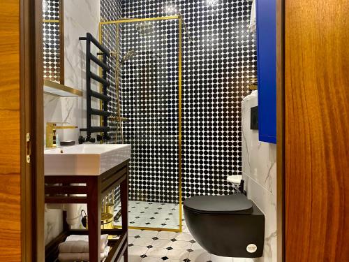 Un baño de Luxury Studio @ Axis Towers in Heart of Tbilisi