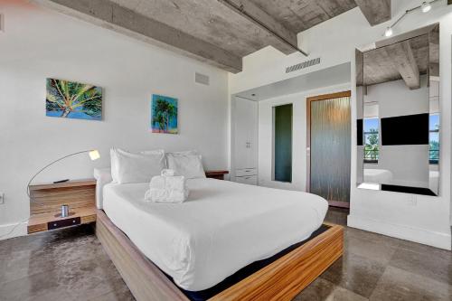 Imagen de la galería de Netherland Two-Bedroom Apartments by Royal Stays, en Miami Beach