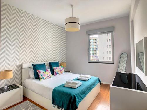 Alameda Apartment by LovelyStay